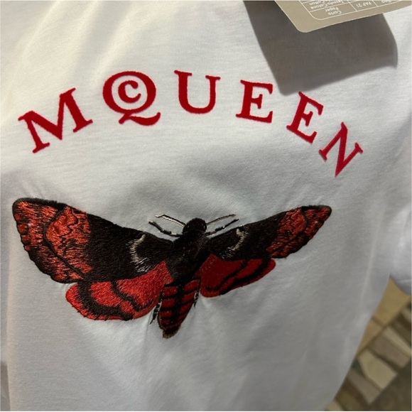 Alexander McQueen moth, embroidered cotton T-shirt size medium, NWT Italy - Picture 4 of 5
